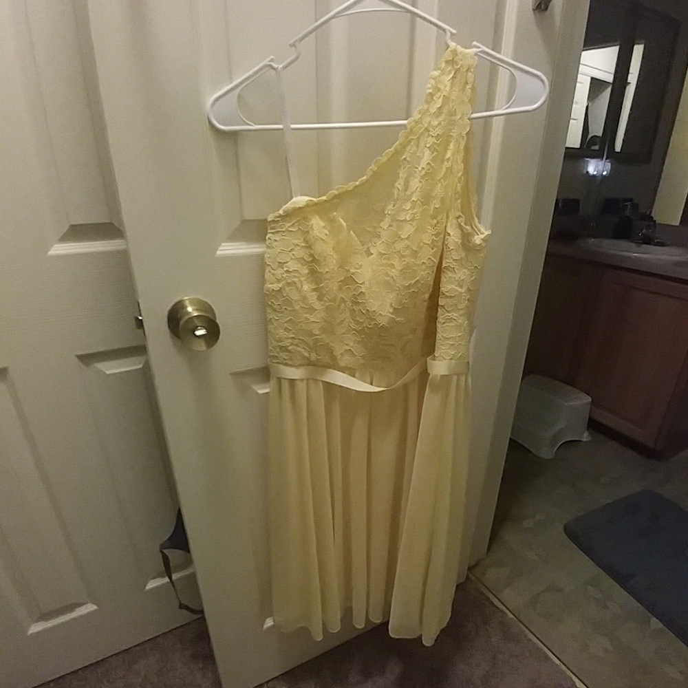 Davids bridal lace dress